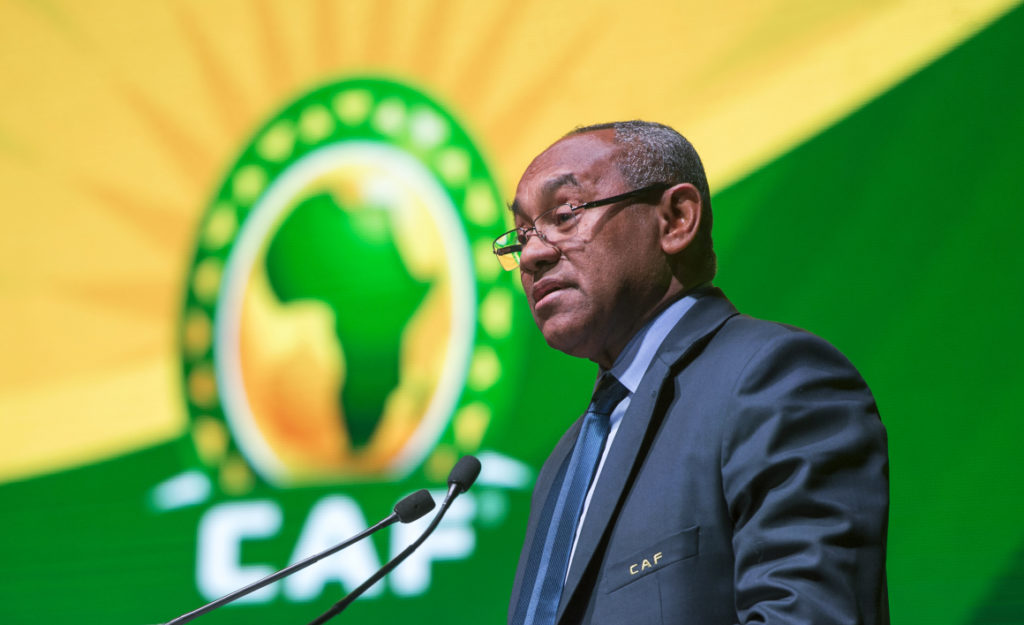 Football: le président de la CAF suspendu par la FIFA pour cinq ans !