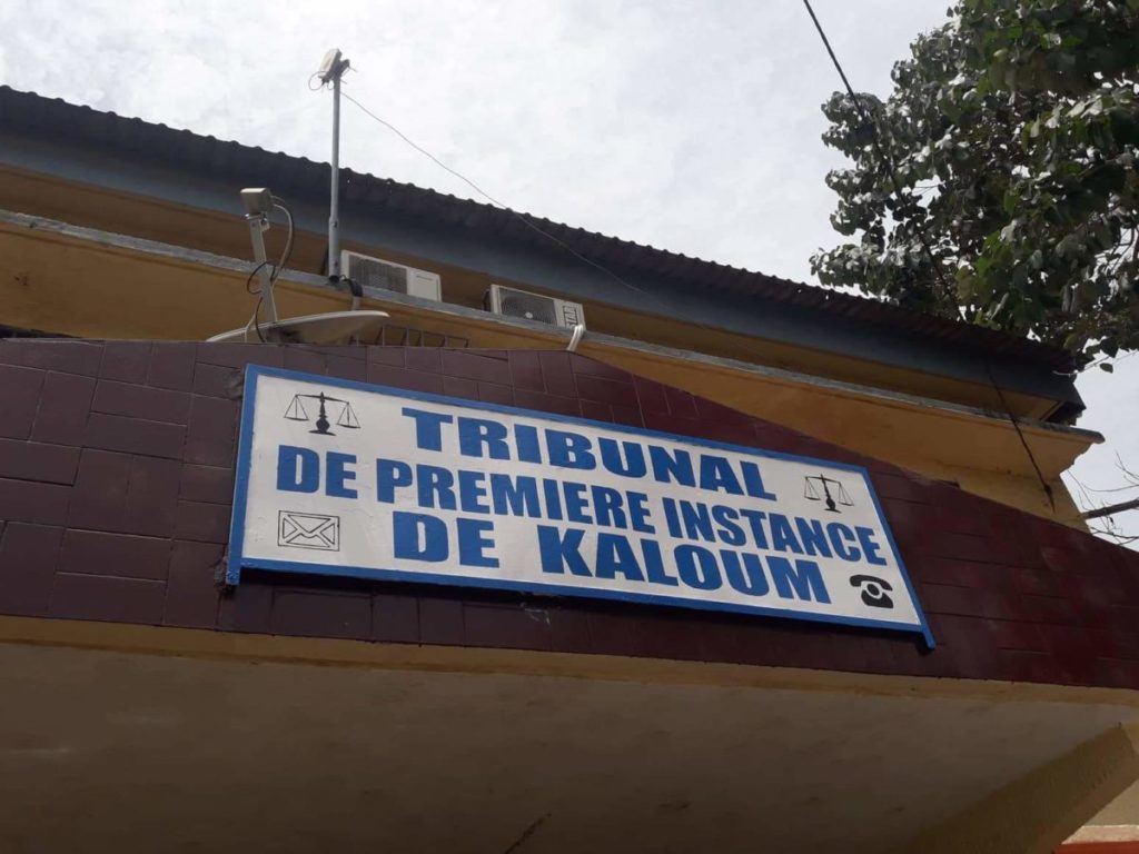 Tribunal de Kaloum: un militaire jugé pour «tentative de déstabilisation du régime» d'Alpha Condé