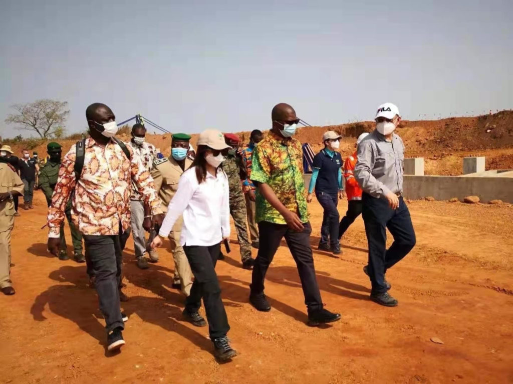 Boké-Mines: le ministre des Mines visite les chantiers de la SMB-Winning Consortium