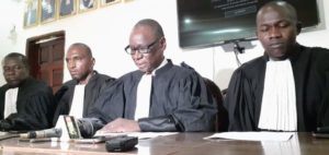 Duel Charles Wright-Balla Samoura ou la justice à l'épreuve: l'ordre des avocats prend position