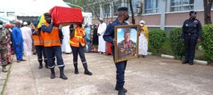 Obsèques du Général Toto: grande mobilisation en l'absence du ministre de la Défense et Premier ministre par intérim