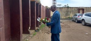 Commémoration des massacres du 28 septembre 2009: Bah Oury dépose une gerbe de fleurs au stade du 28 septembre
