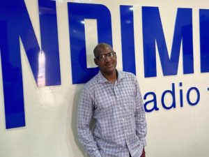Médias: de l'émission Œil de Lynx, Azoka Bah pose ses valises à Ndimba Radio