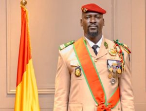 Guinée-Transition: ne vous braquez pas contre le colonel Mamady Doumbouya