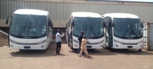 CNT: Mamadi Doumbouya met trois bus à la disposition des conseillers