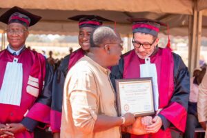 Institut de Boké: le DG de la Société minière de Boké reçoit un doctorat Honoris causa sur fond de reconnaissance