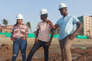 Jeunesse et loisirs: immersion sur le chantier de la phase 2 de l'aménagement de la plage de Camayenne, financée par la LONAGUI à plus de neuf milliards