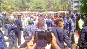 RTG: les travailleurs exigent toujours le départ de la ministre Aminata Kaba