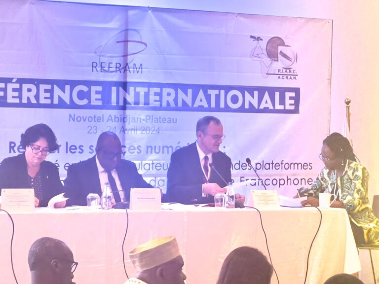 Abidjan : face aux régulateurs de médias africains, TIKTOK, META, X et GOOGLE s’engagent au renforcement de la politique de modération des contenus