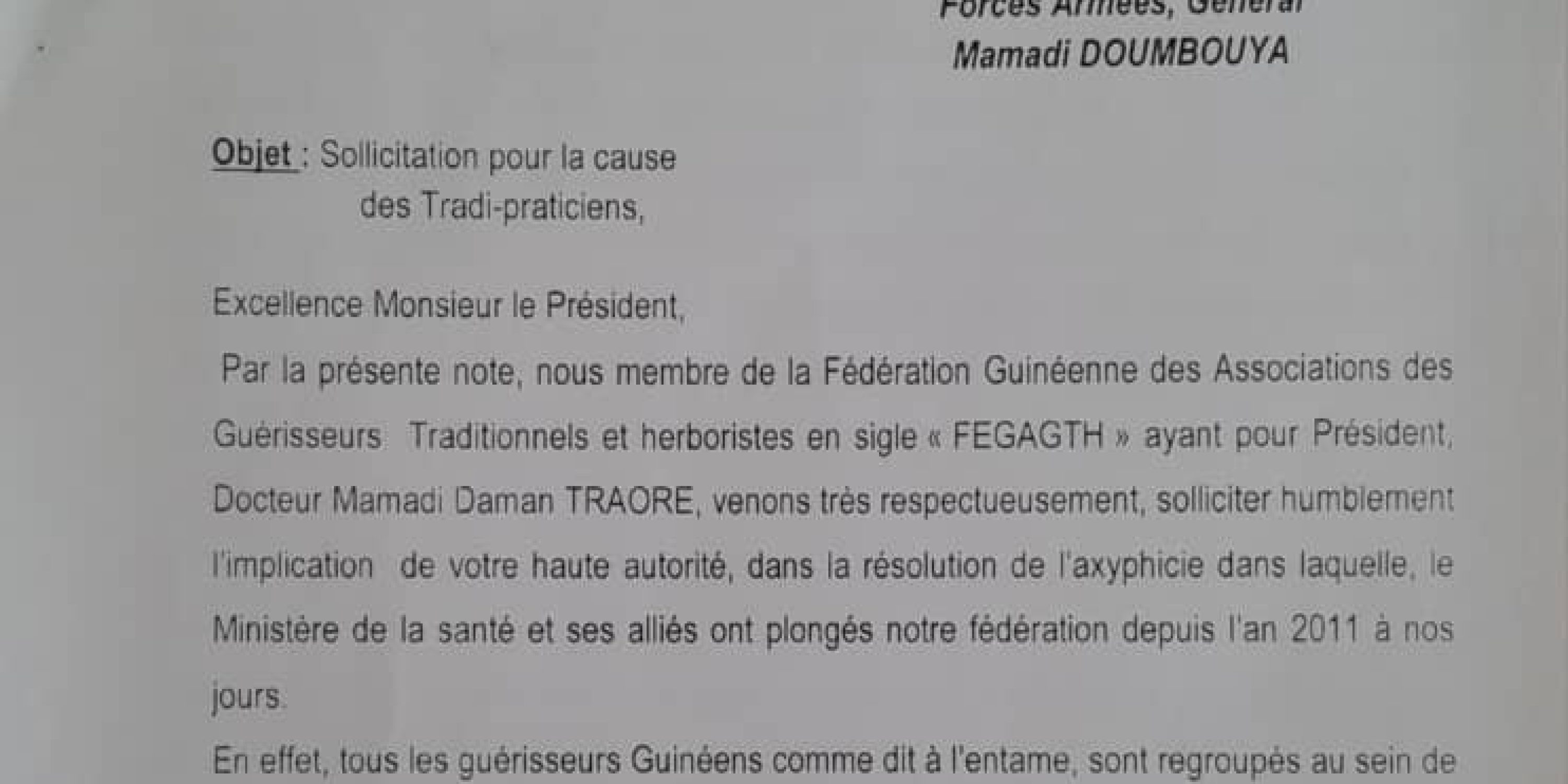 Santé : La FEGAGTH interpelle Général Mamadi Doumbouya suite à l’interdiction de la diffusion des publicités des guérisseurs traditionnels dans les médias par la HAC