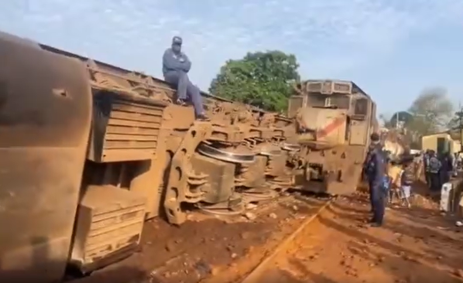 Accident ferroviaire à Kakimbo : un train minéralier de la Rusal entre en collision avec un camion